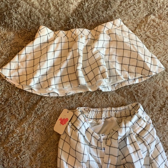 Two piece - Picture 4 of 6